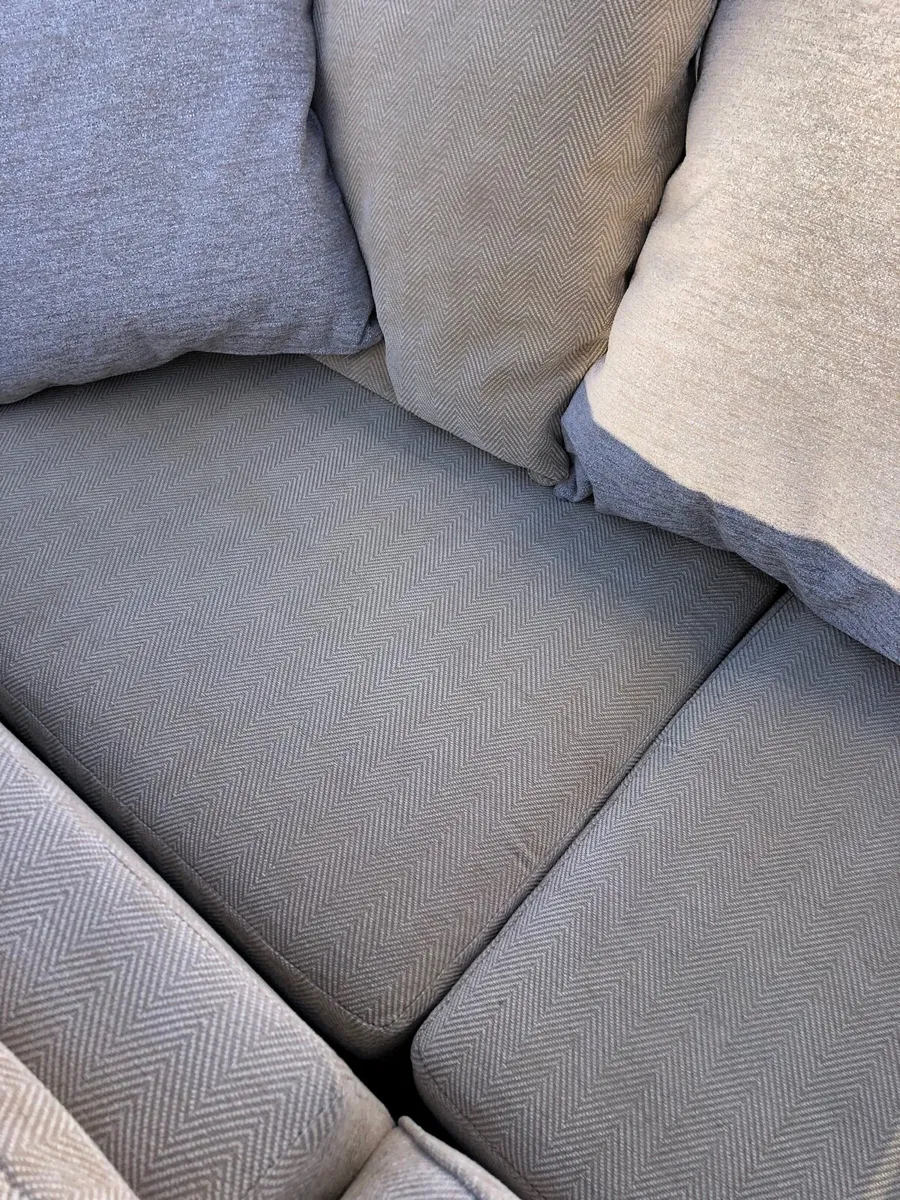 311. Suite. - Image 4