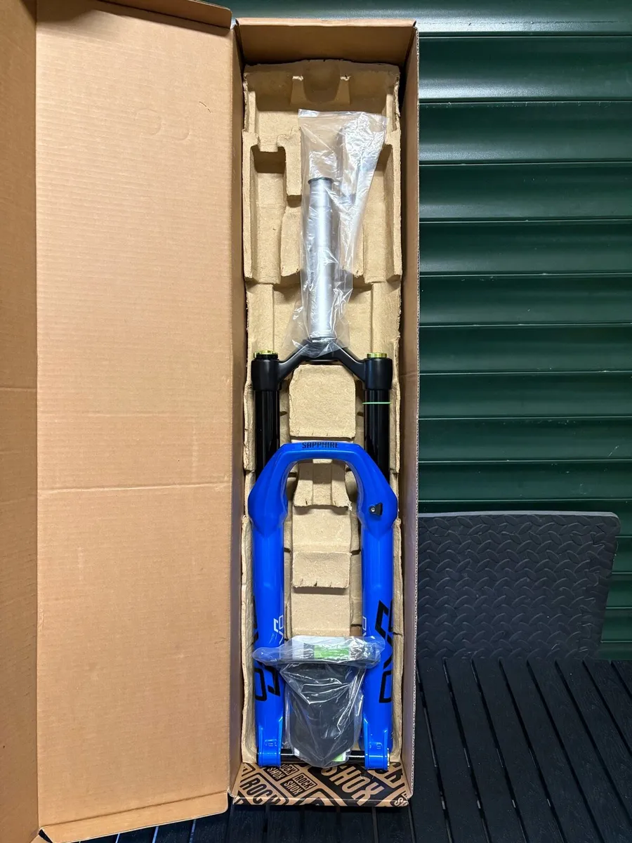 DVO Sapphire D1 - MTB Forks - Image 1