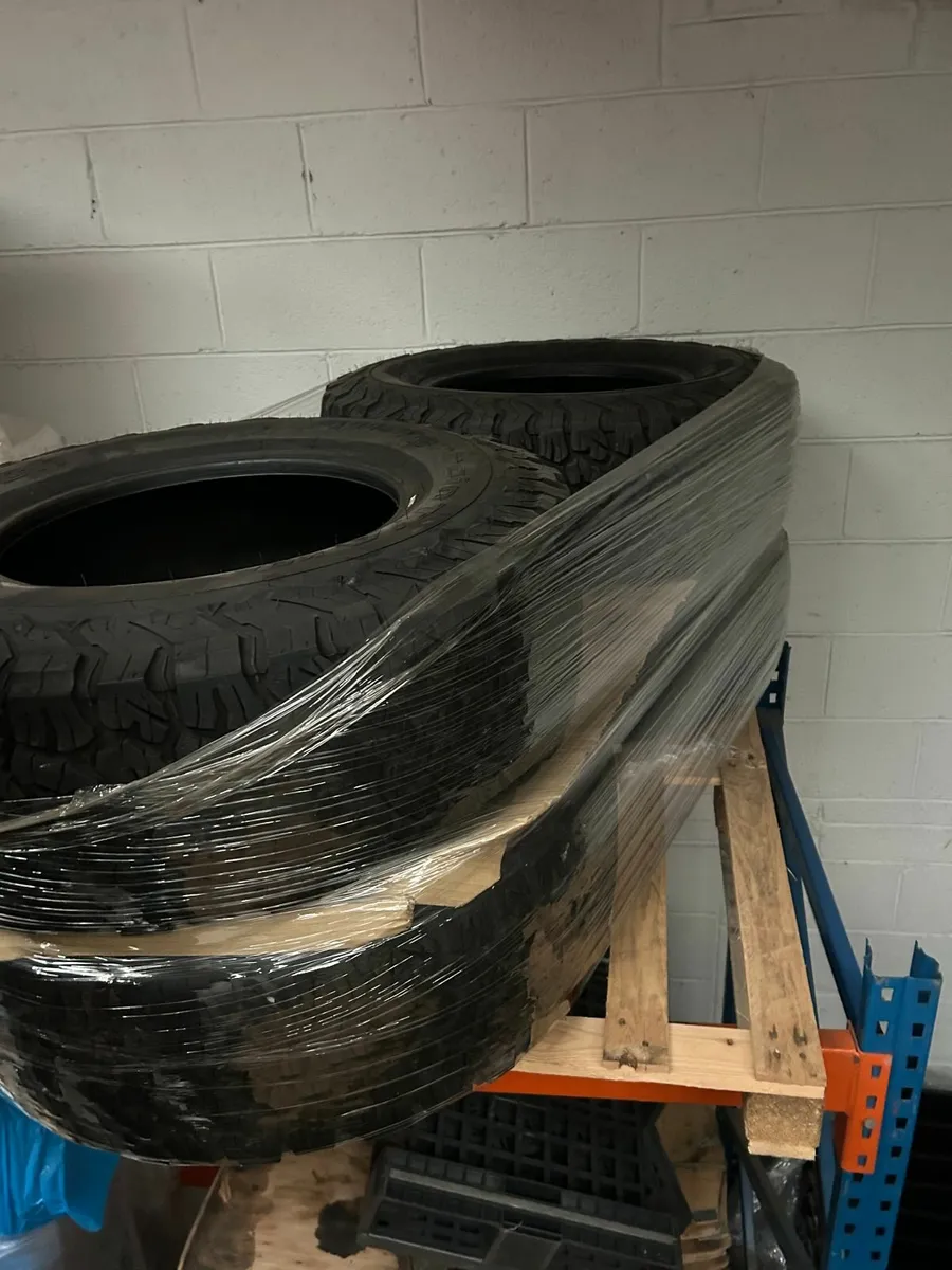 x4 BF Goodrich ALL Terrain T/A KO2 285/70 R17 - Image 3