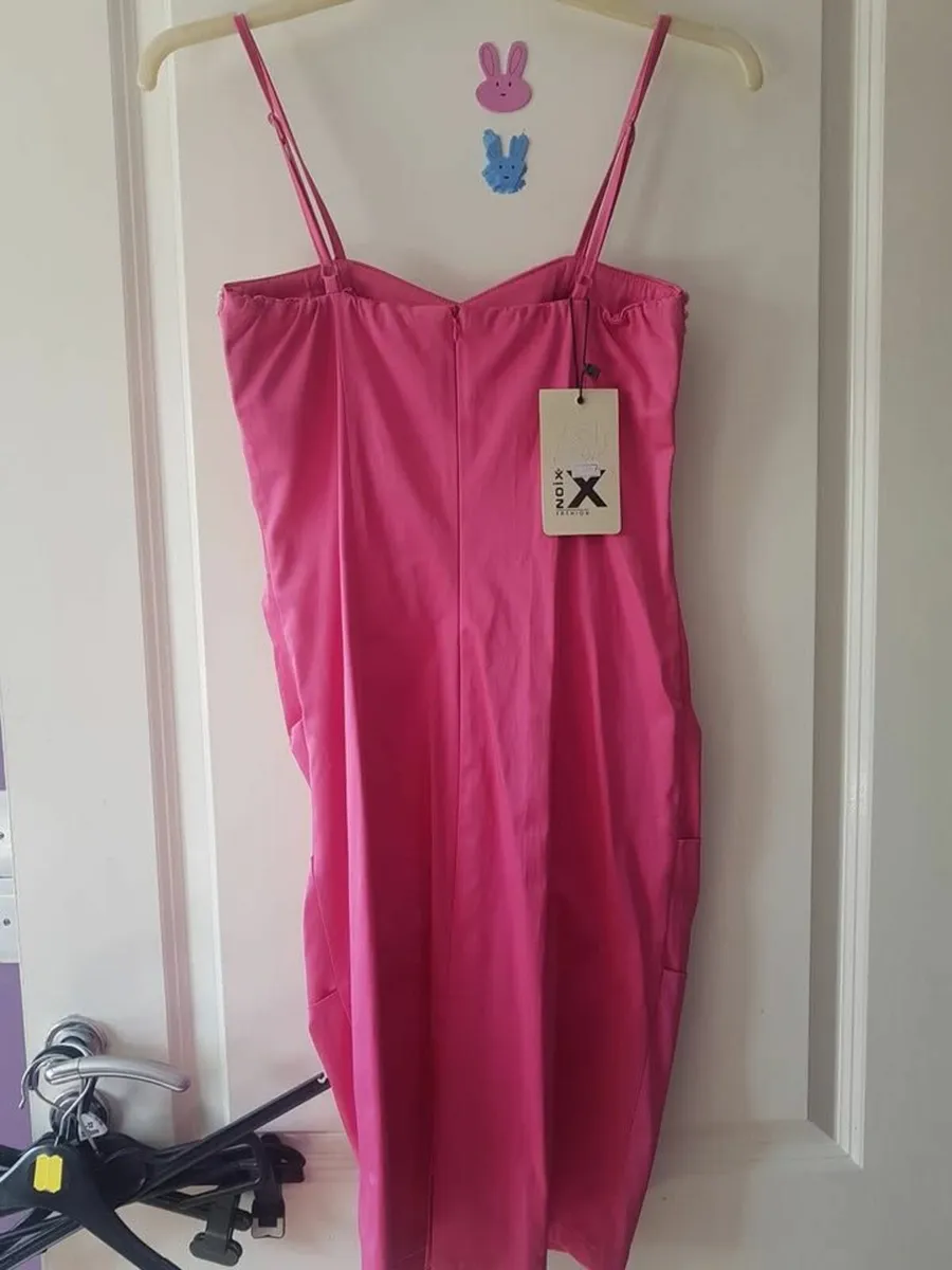 quality pink dress with pearls size xs s new - Image 2