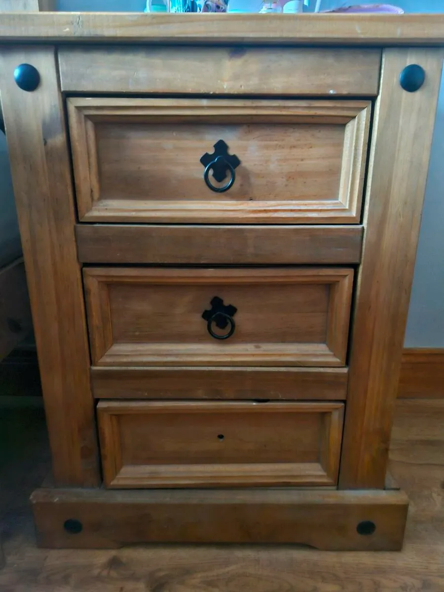 Bedroom furniture - Image 3