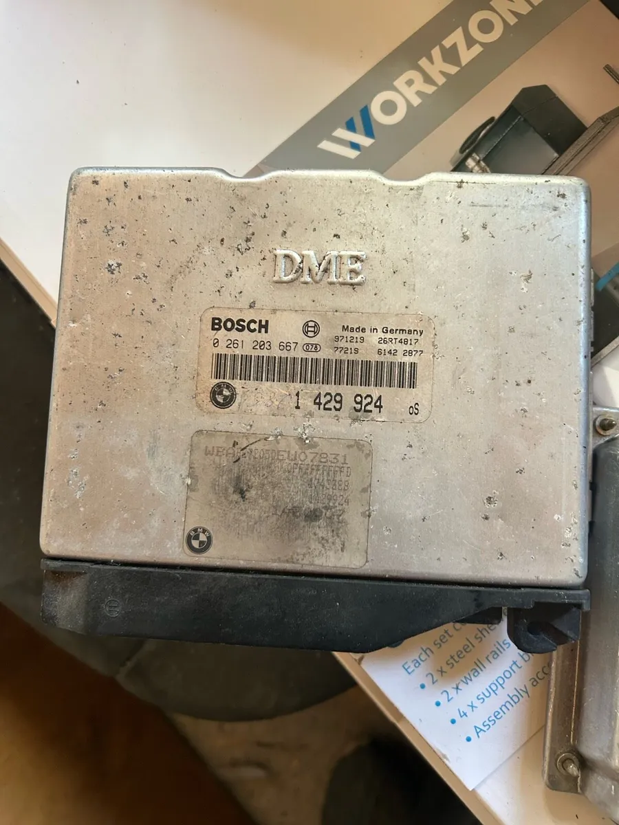 E36 bmw ecu and m3 evo steering wheels - Image 2