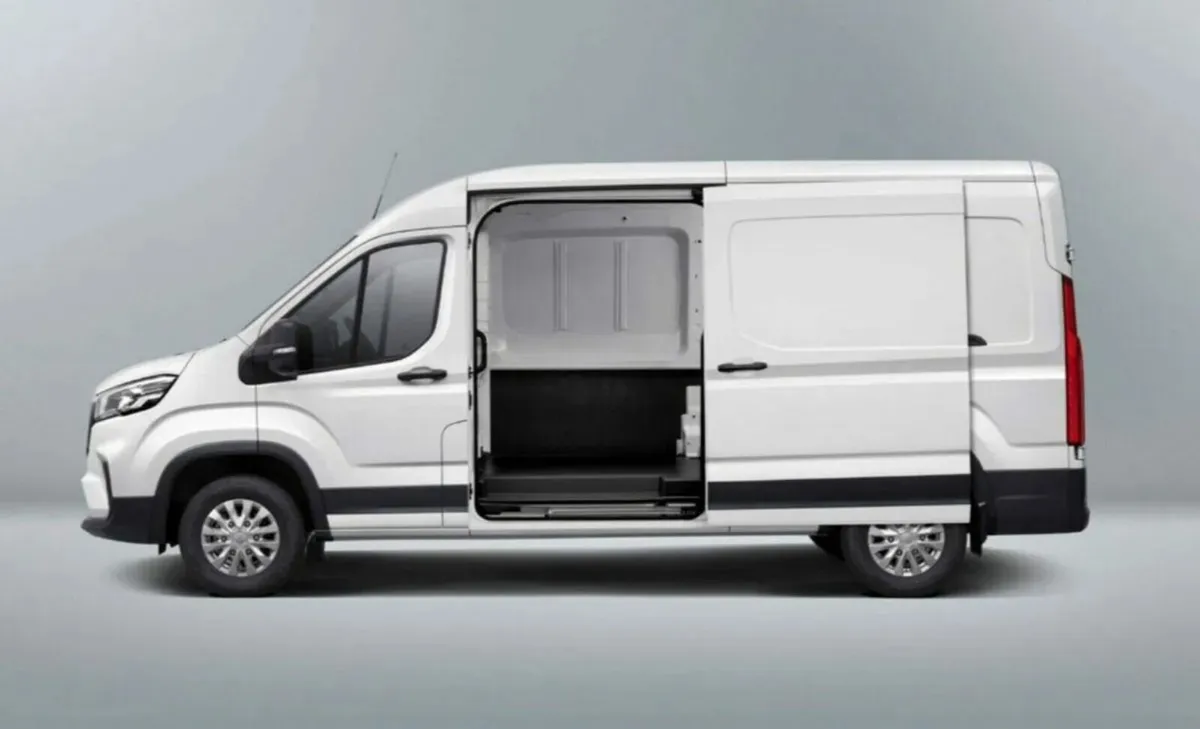 **Maxus Deliver 9 LUX L3 H2 FWD** - Image 4