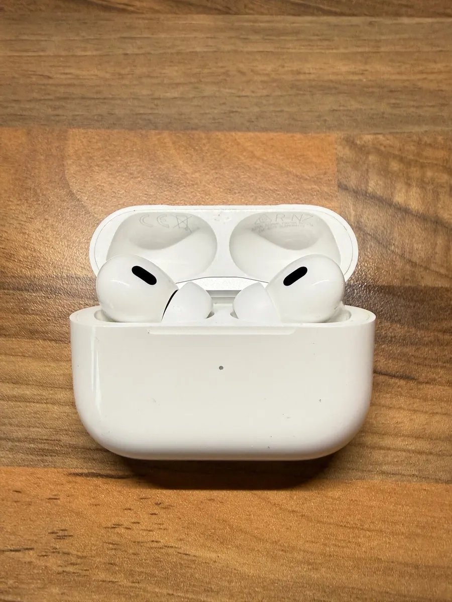 Apple AirPods Pro 2 - Image 2