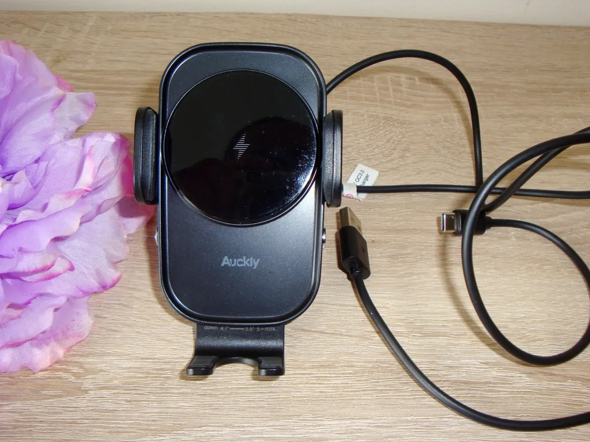 Auckly CW15 Car Phone Holder Wireless Charger - Image 2