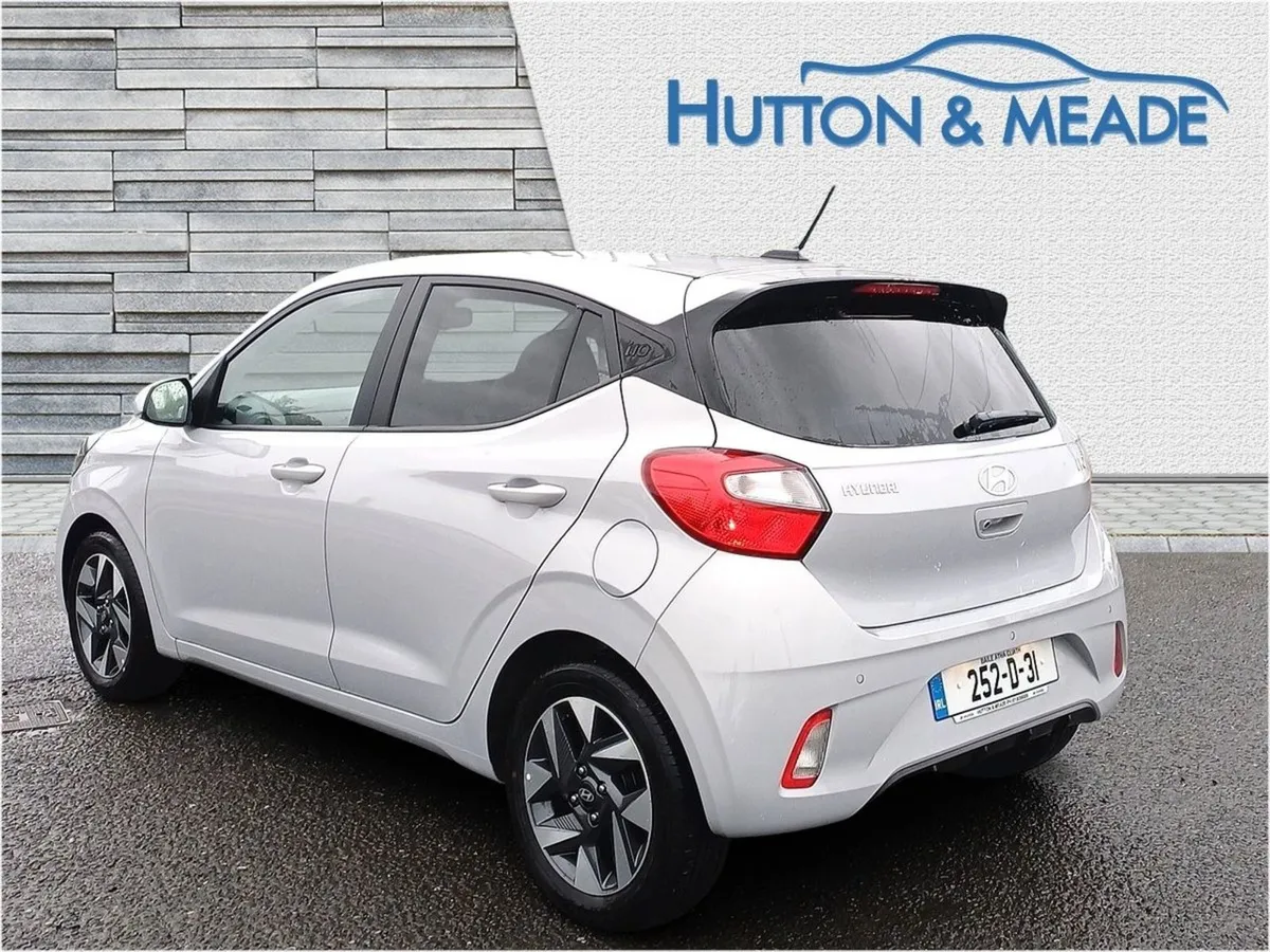 Hyundai i10 Delux Plus 1.0 Petrol 5dr - Image 3