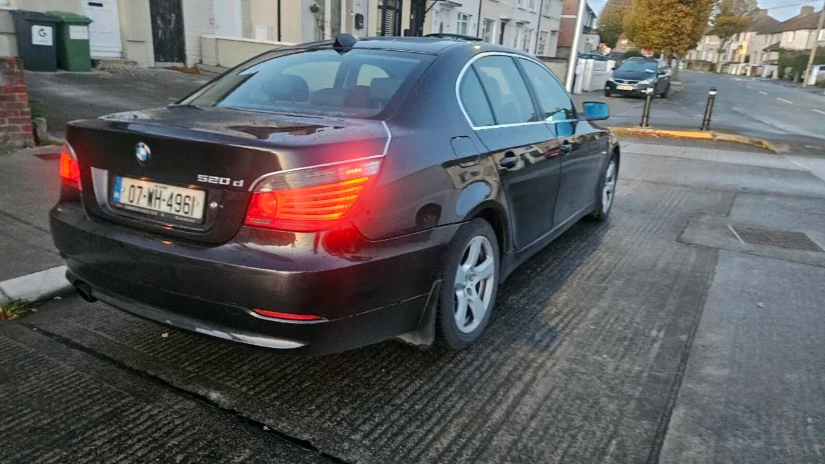 BMW 520D - Image 1