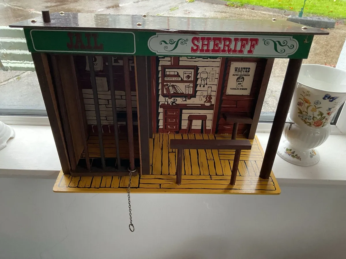 Marx sheriffs office - Image 1