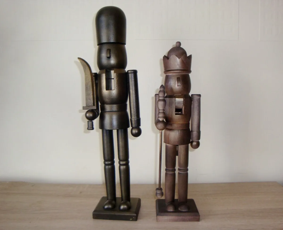 Two nutcrackers Christmas - Image 1