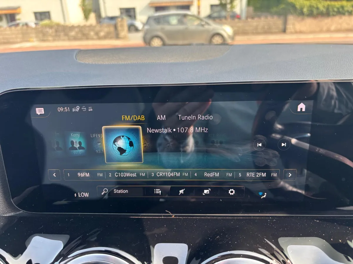 Mercedes-Benz GLA 2022  AUTOMATIC - Image 4