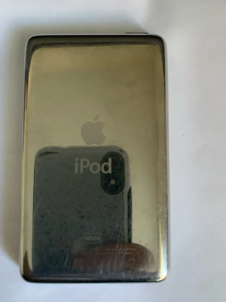 Apple iPod - Image 2