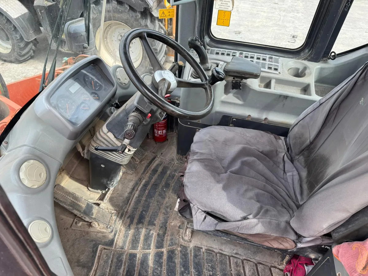 Doosan DL300 - Image 4