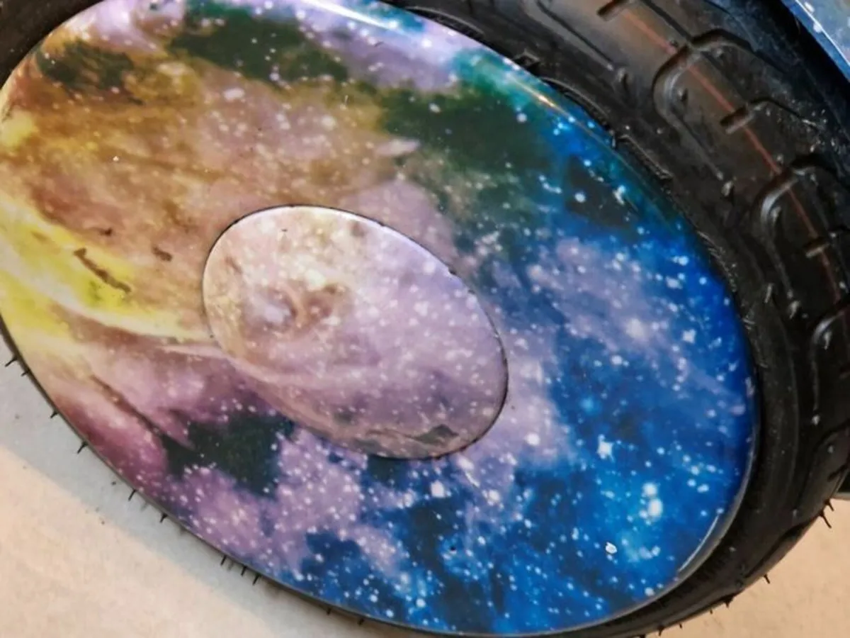 Hoverboard Bluetooth Self-Balancing Electric Scoot - Image 4