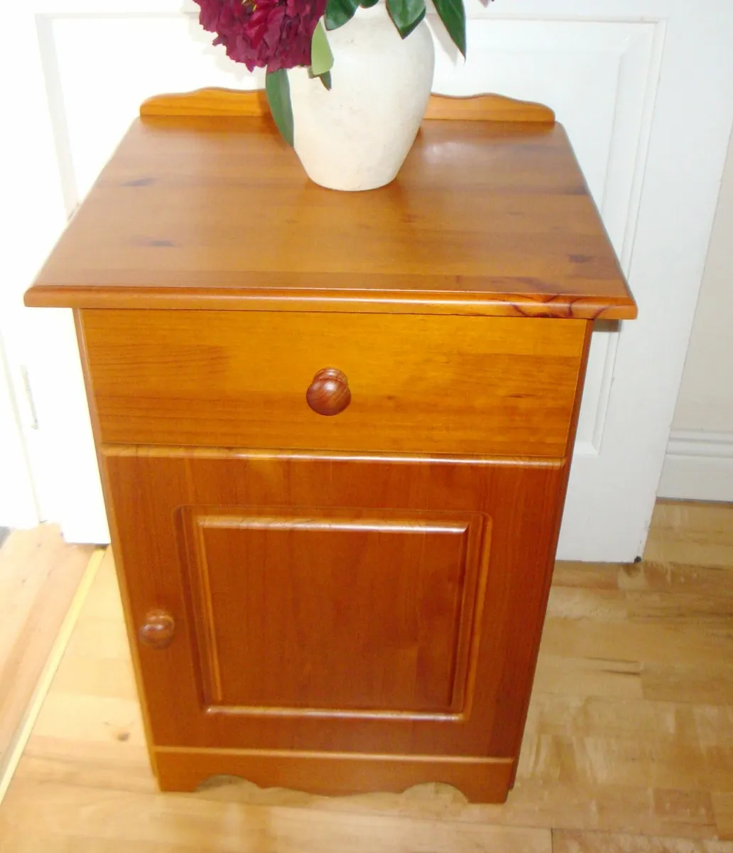 Bedside locker bedside table - Image 3