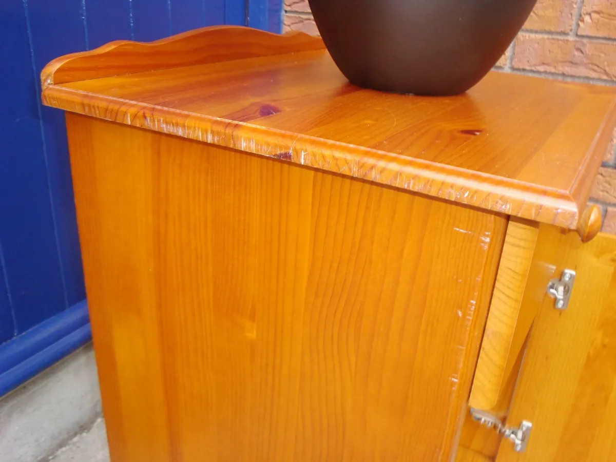 Bedside locker bedside table - Image 4