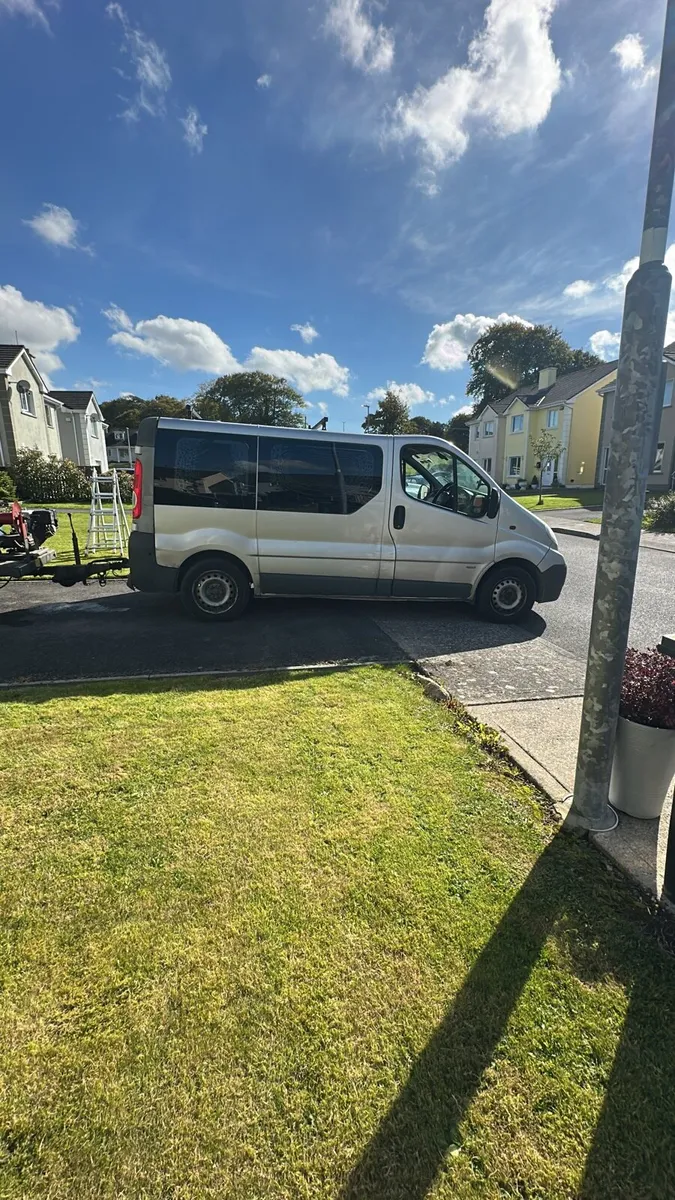 Opel Vivaro - Image 1