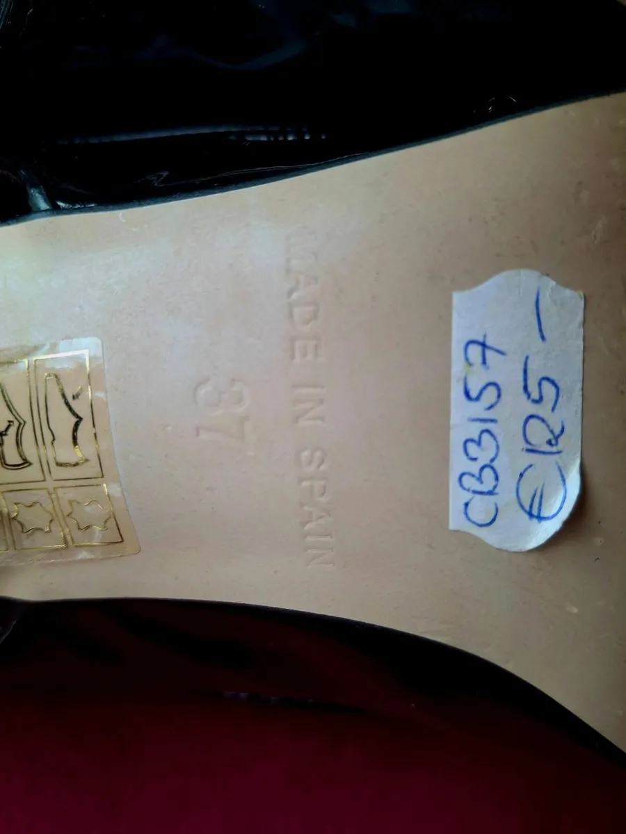 Claudia Rucci Black Patent Slingback Heels ​Glamor - Image 2