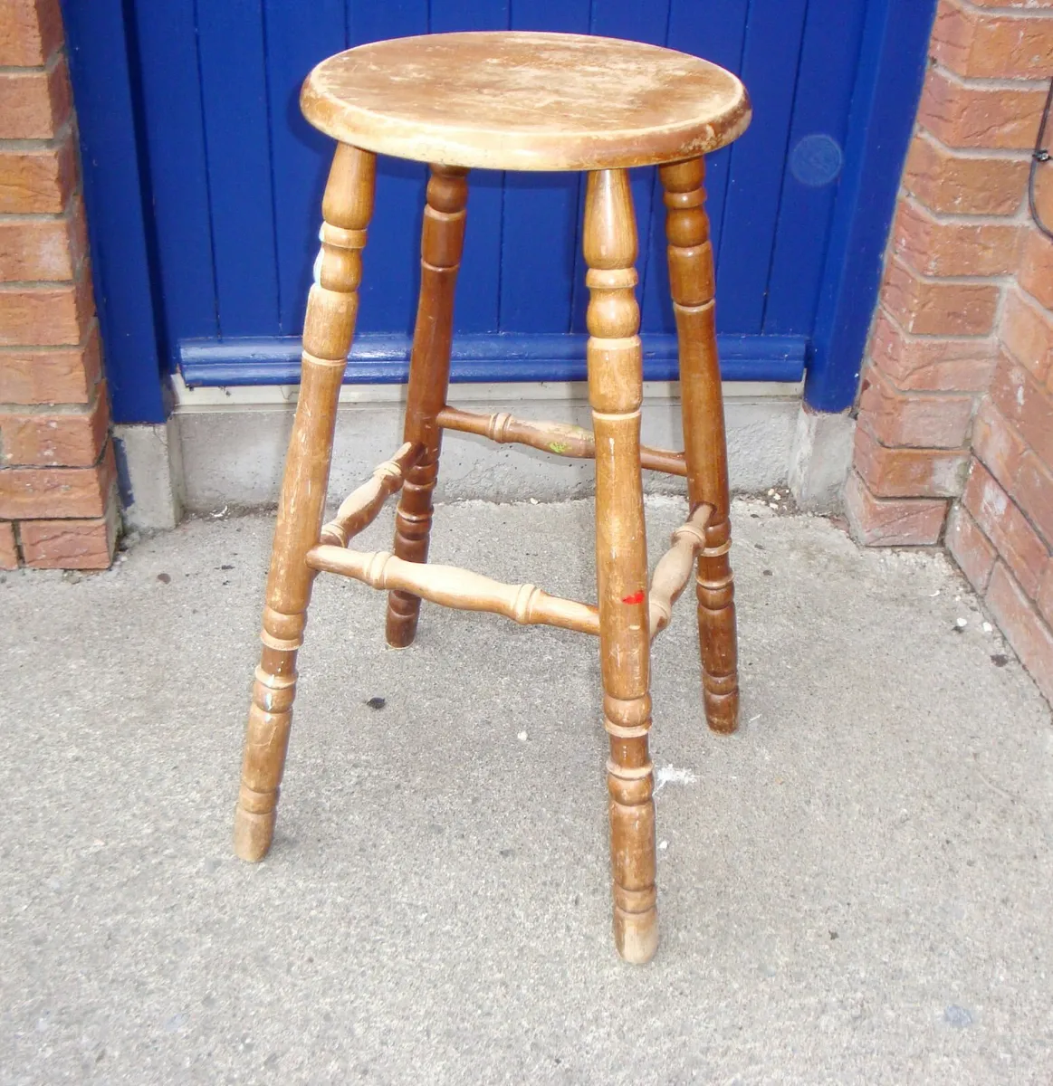 High stool vintage plant stand - Image 2