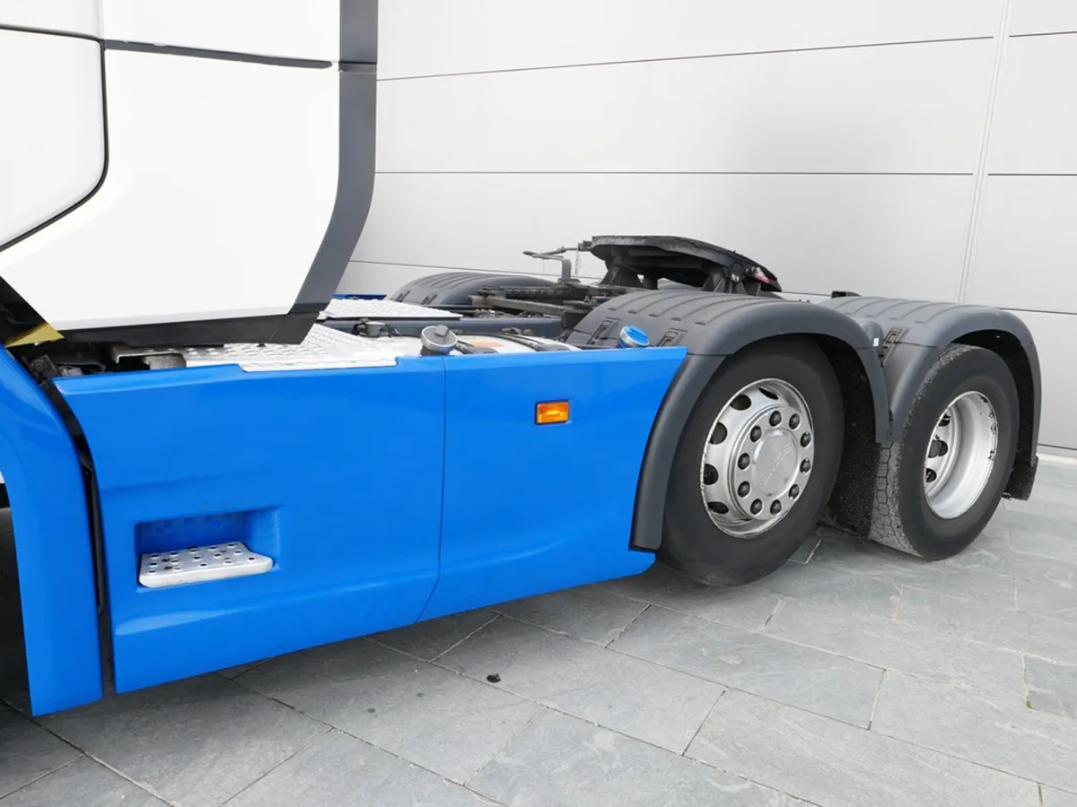 Scania S500 N/G Highline 6x2 Midlift Auto gearbox - Image 4