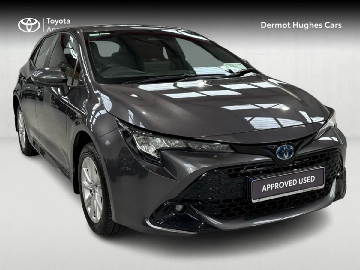 Toyota Corolla HATCHBACK HYBRID LUNA AUTO - Image 1
