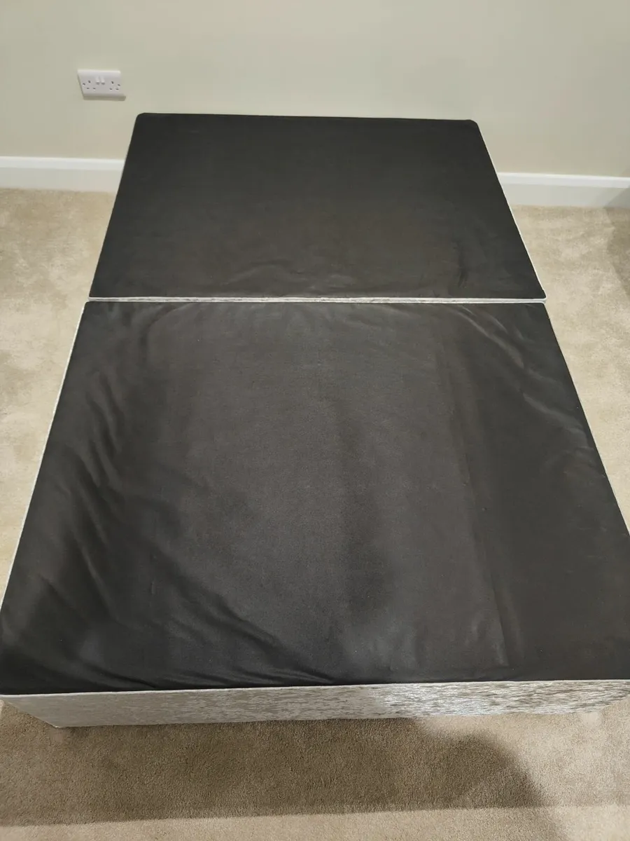 Small Double Divan Base - Silver - as New - Image 2