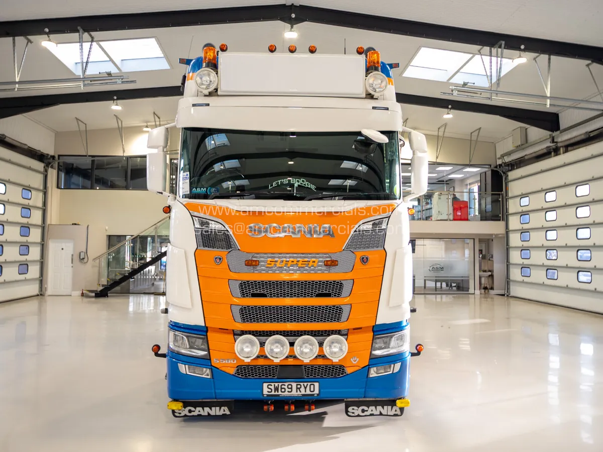 2020 (69) Scania S580 V8 Highline. 6X2 Tag Axle - Image 2
