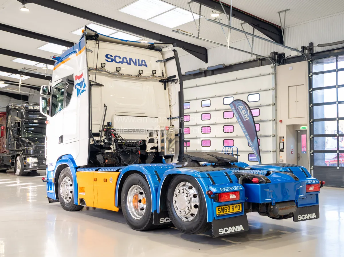 2020 (69) Scania S580 V8 Highline. 6X2 Tag Axle - Image 4
