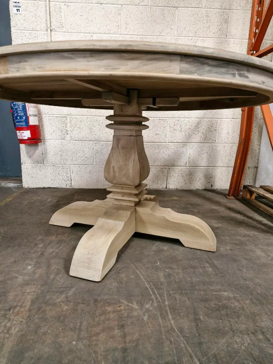 Round Dining table (solid mahogany) - Image 3