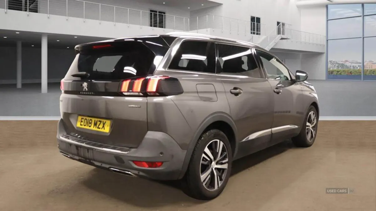 MARCH 2018 PEUGEOT 5008 1.6 BHDI GT LINE AUTO - Image 4