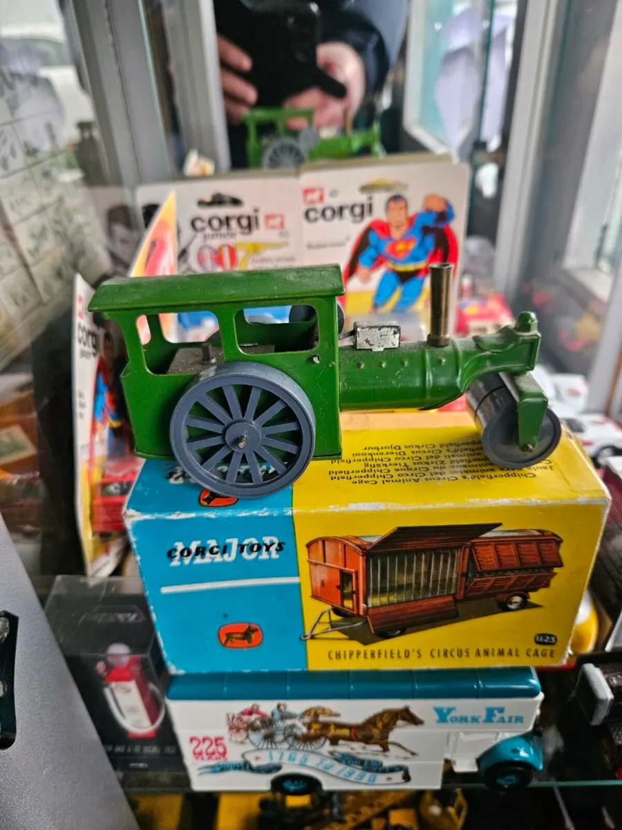 Circus Triang Minic Steam Engine Roller