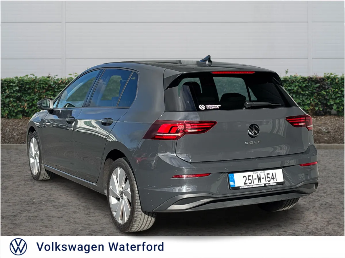 Volkswagen Golf 2025 Edition75 2.0TDI - Image 4