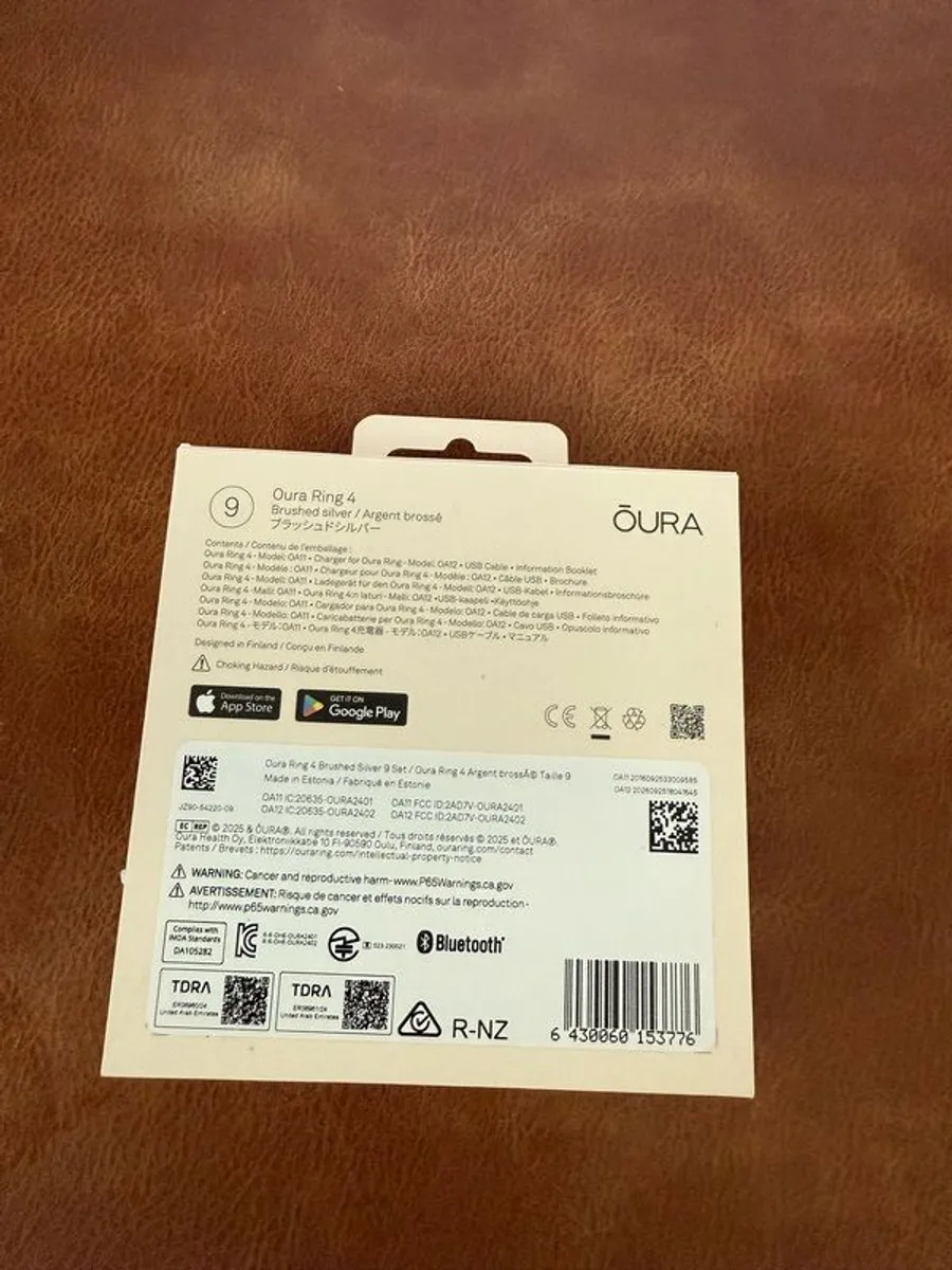 Oura health & fitness tracking ring - Image 3