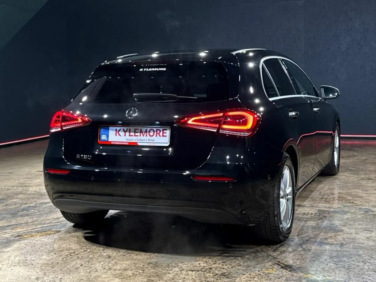 Mercedes-Benz A-Class 1.4 AUTOMATIC - Image 3