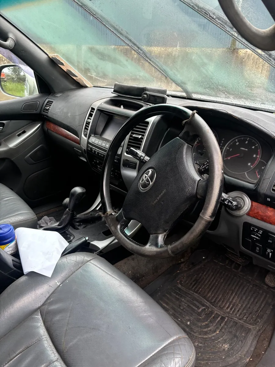 Toyota Land Cruiser - Image 4