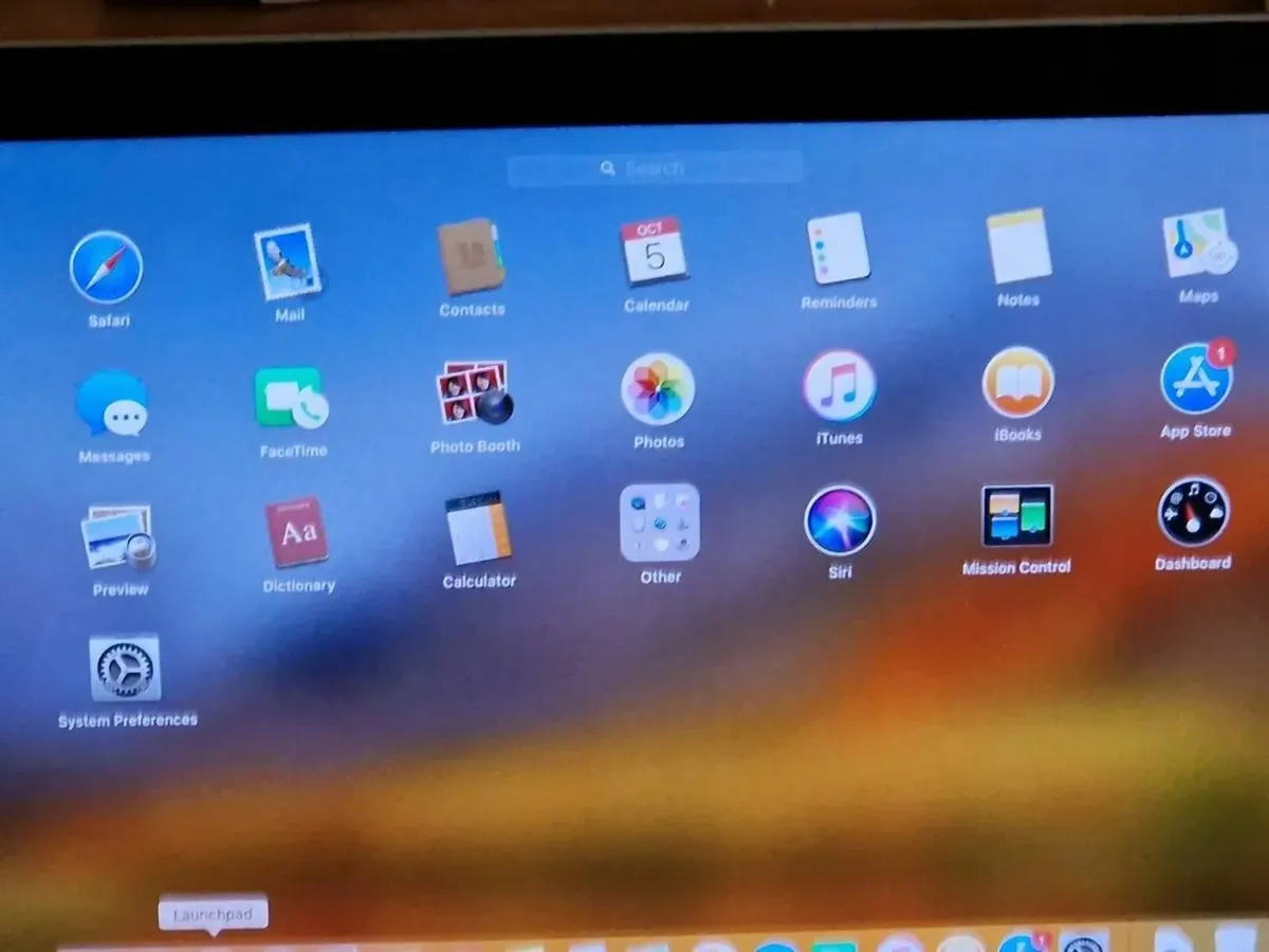 Apple MacBook Pro 13-inch, i5, 2.4GHZ, 500GB - Image 3