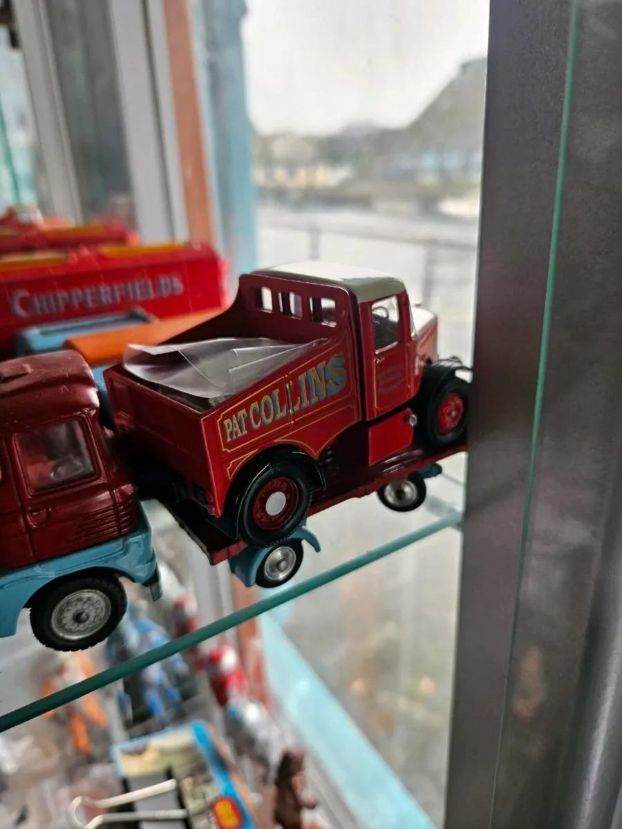 Corgi Circus Fair Ground Showmans Range