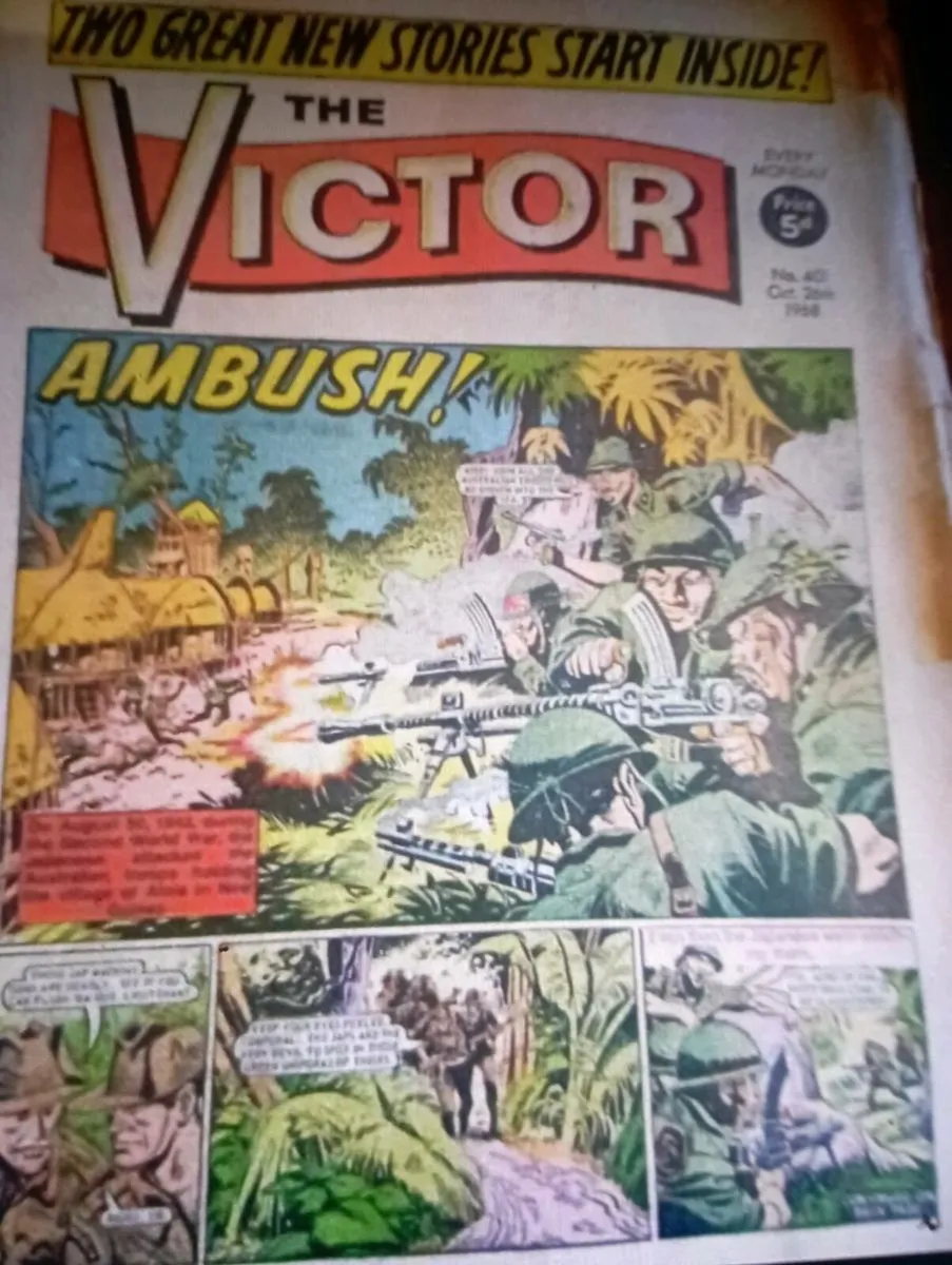 BUNDLE OF VINTAGE VICKTOR WAR COMICS - Image 3