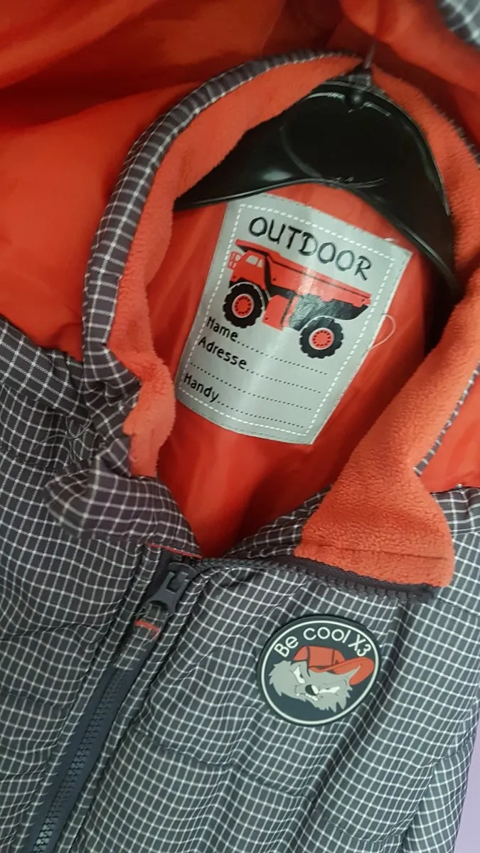 quality Warm jacket 116 cm barely worn - Image 3