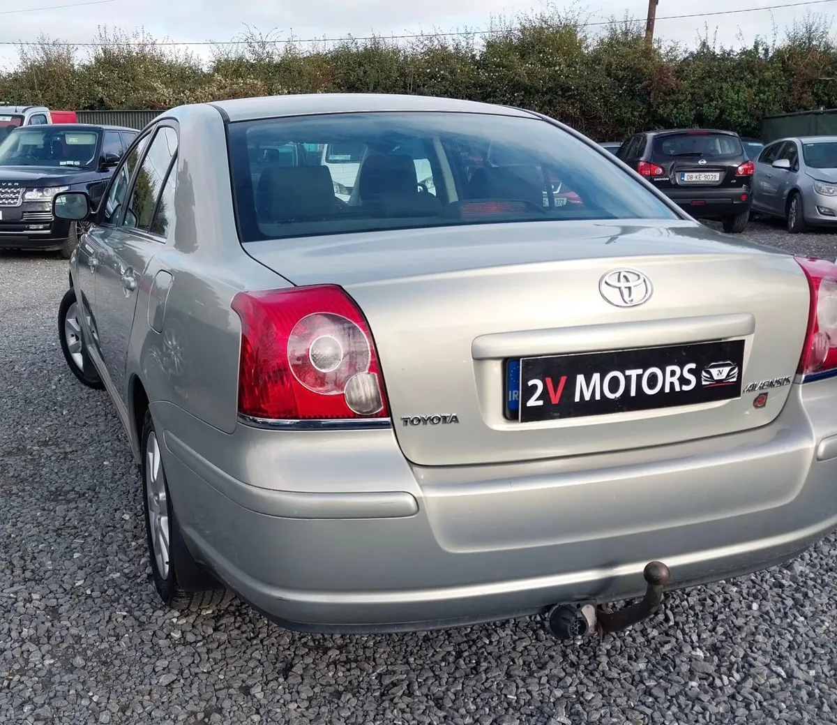 🔵 Toyota Avensis MC 1.6 STRATA 109BHP LOW KM - Image 4