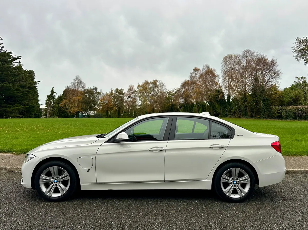 BMW 330e Sport | Only 55,000 km. - Image 2