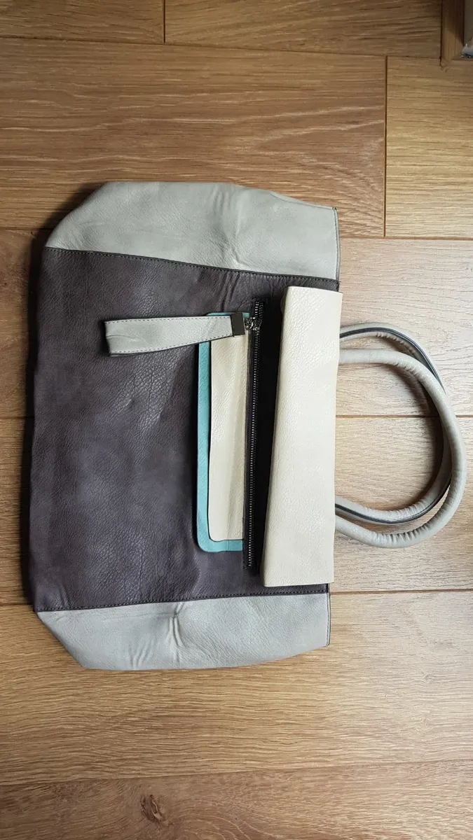 handbag- BRAND NEW - Image 2