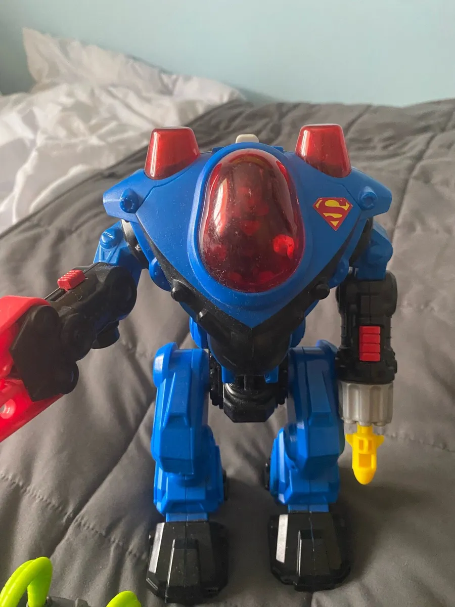 Batman/ Superman toys - Image 2