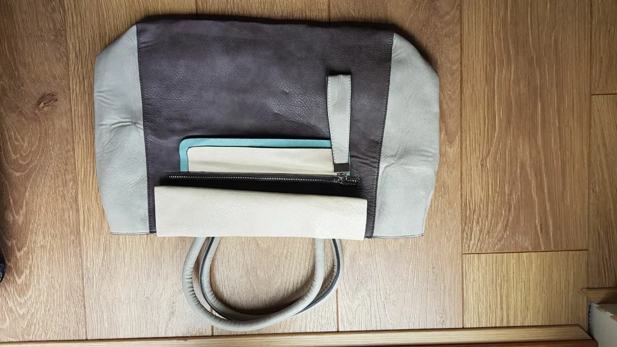 handbag- BRAND NEW - Image 3