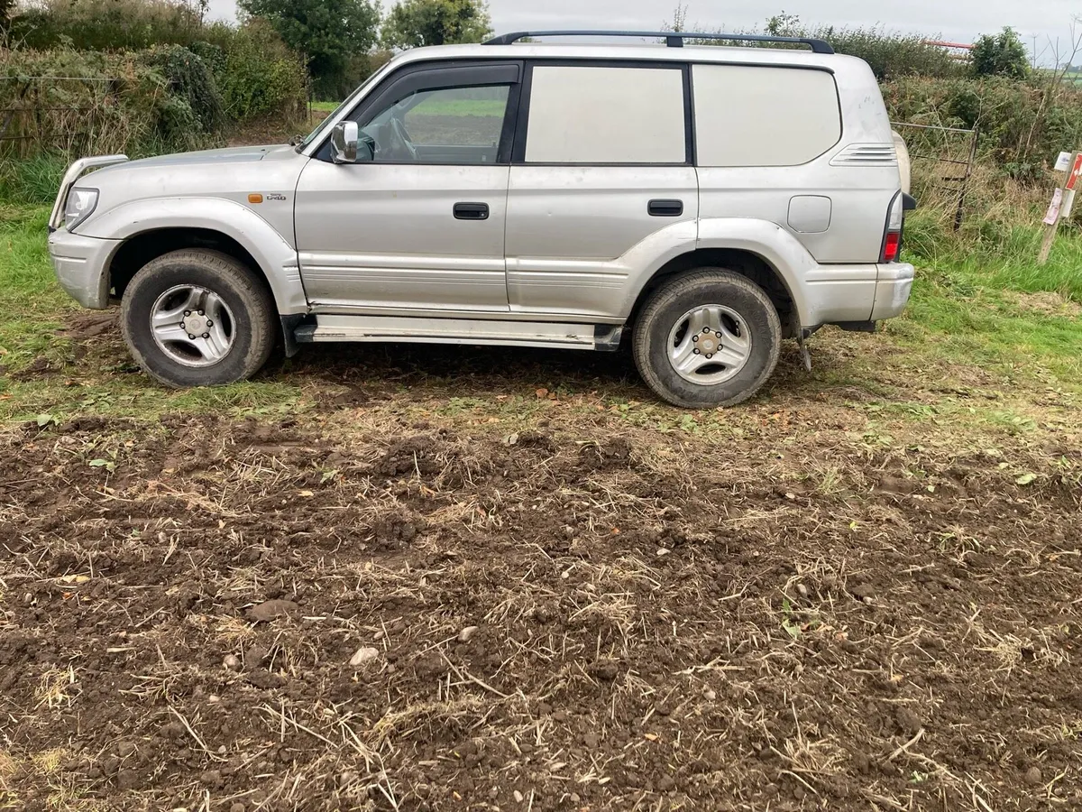 Toyota Land Cruiser - Image 4