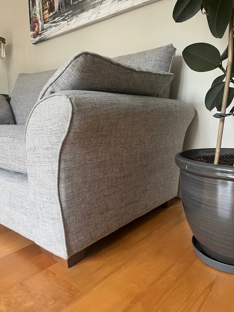 Next luxury couch - Image 2