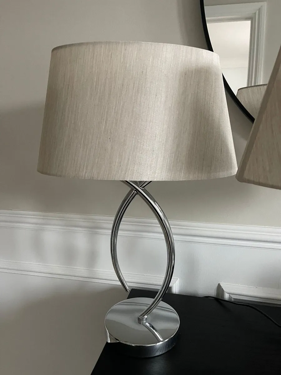 2 Beautiful Lamps for sale as new! - Image 3