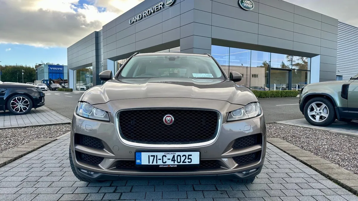 Jaguar F-Pace 2017 2.0D AWD Prestige Auto - Image 3