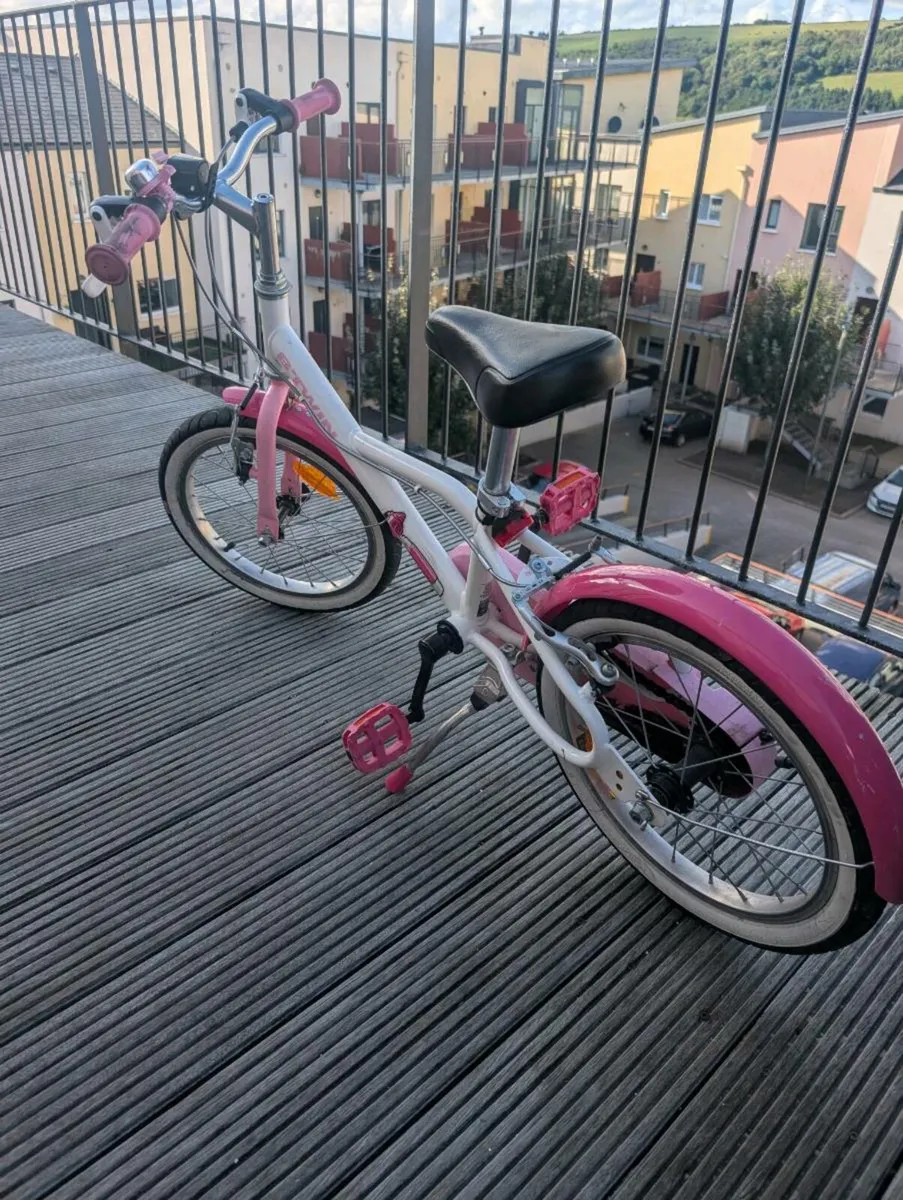 Bike girl 5 years old better quality - Image 1