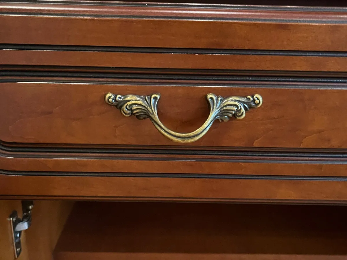 Glass display dresser - Image 3