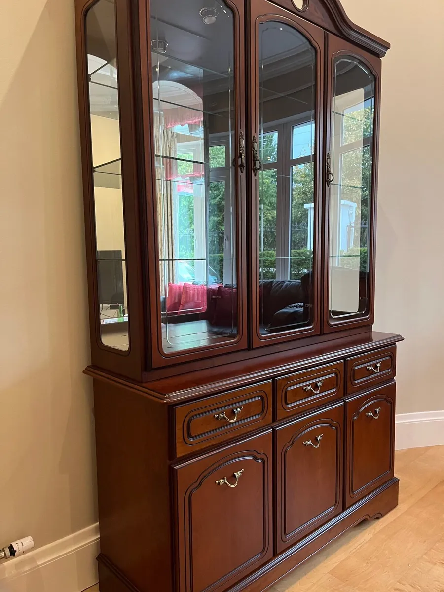 Glass display dresser - Image 4